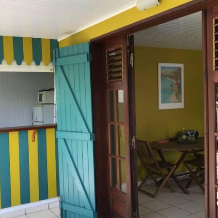 Case A Lili, Joli Bas De Villa Face A La Mer. Terre-De-Haut Eksteriør bilde